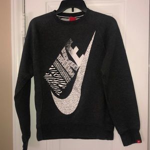 Nike crewneck sweatshirt